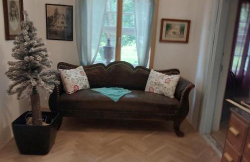 Neuburg an der Kammel Apartment | Kroneloft 250 qm 4 Schlafzimmer mit 100 qm Wohn- Essbereich