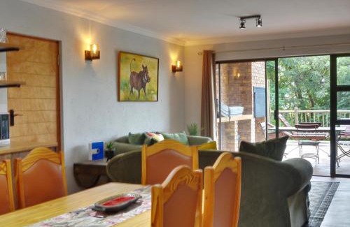 Hazyview House | Kruger Park Lodges - Pangane M Properties