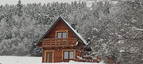 Baligrod House | Kryjówka Yetiego Domek w zaciszu Bieszczad z jacuzzi