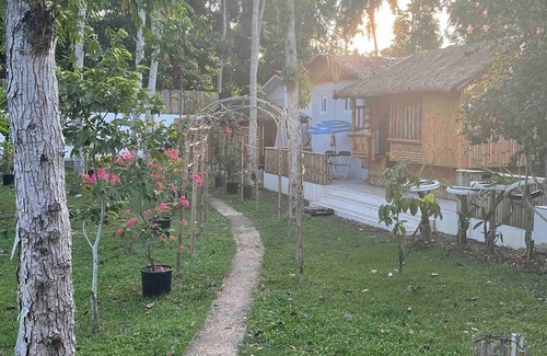 Dauis Cabin | Kubo B (M&K’s Guest House)