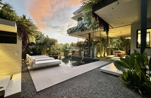 Playa Santa Teresa House | KUNUK – Luxe 6-Bedroom Villa, 3-Min Walk to Surf & Sunset