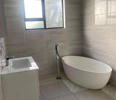 Grahamstown House | Kwa mfundisi