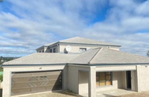 Grahamstown House | Kwa mfundisi