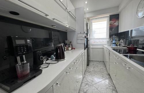 Slupsk Apartment | Kwatera Nocleg Słupsk 5 osób Kuchnia TV WiFi