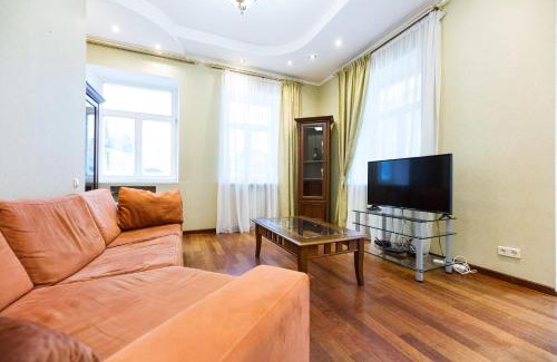 Afanasivsʹkyy Yar Hotel | Kyiv Sheikh's Apartment