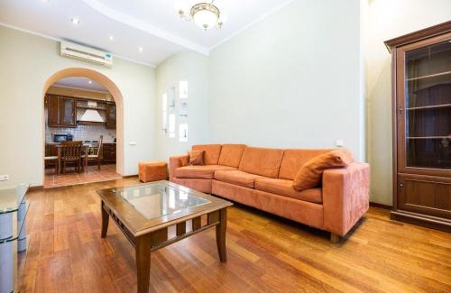 Afanasivsʹkyy Yar Hotel | Kyiv Sheikh's Apartment