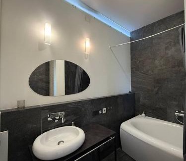 Khreshchatyy Yar Apartment | Kyiv Tokyo Apartment