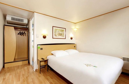 Evreux Hotel | Kyriad Direct Evreux