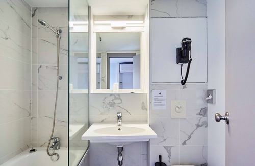 Porte Des Alpes - Mi Plaine - Manissieux Hotel | Kyriad Direct Lyon - Bron Eurexpo