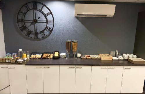 Reims Hotel | Kyriad Direct Reims Bezannes