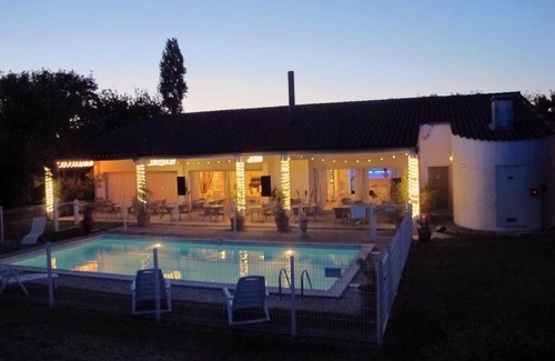 Saintes Hotel | Kyriad Saintes
