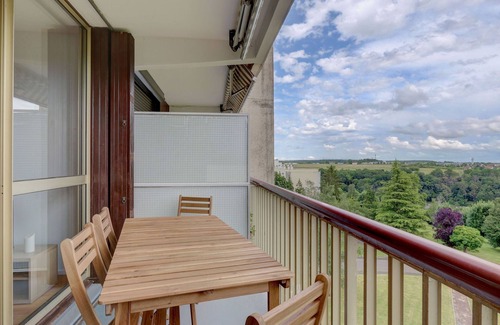 Montrichard Val de Cher Apartment | L'Écrin d'Elteville - Charmant studio