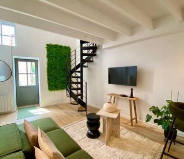 Josselin House | L'Écrin Végétal