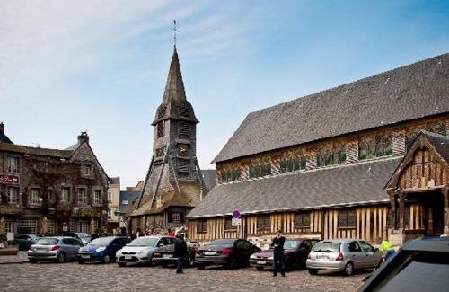 Saint - Aubin - Dupuy Apartment | L'amirauté
