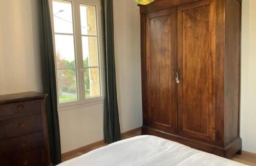 Saint-Genes-de-Castillon Apartment | L'Appartement du Comptoir