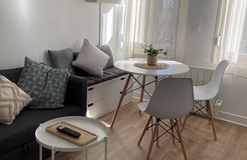 Douai Apartment | L'Appartement Green Wood ★T2 cosy hyper center ★