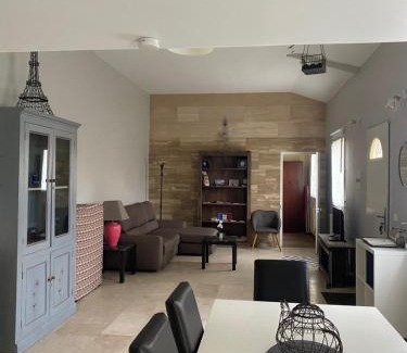 Pontault-Combault House | L'Araucaria