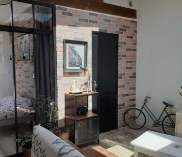 Auxerre Apartment | L'Atelier