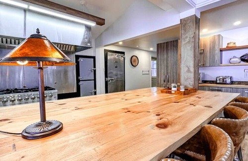 Saint Donat Ski Chalet | L'auberge du Lac Provost - Spa, Lac, Billard & Ski