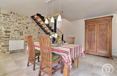 Erce-en-Lamee House | L'auge bleue