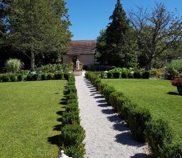 Liesle House | L'Aumônerie