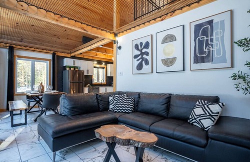 Matawinie Regional County Municipality Apartment | L`Aventurière | River & Kayaks | Hot Tub | Sauna