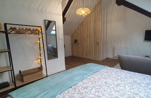 Moret-sur-Loing House | L'Echapée Moretaine, Townhouse in the historic heart of Moret