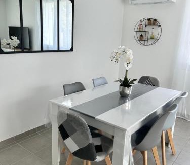Beaumont-les-Valence Apartment | L'Entre Deux Rêves
