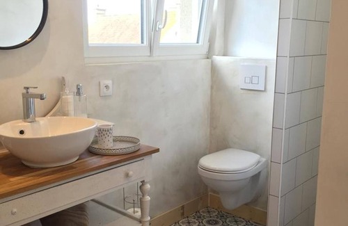 Saint-Vaast-la-Hougue Bed & Breakfast | L'Ermitage