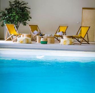 Acquigny Villa | L'Escapade d'Acquigny, Piscine, Foot Five, Salle de sport, BabyFoot