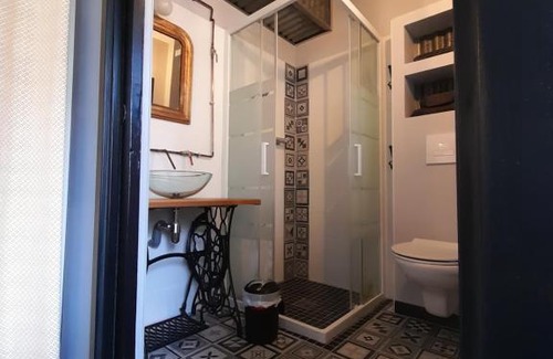 Saint-Sebastien-sur-Loire Bed & Breakfast | L'Inattendu