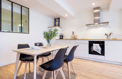 Old Lyon Apartment | L'Intemporel - Coeur Vieux Lyon - Proche métro D