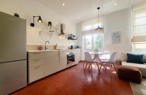 Antibes Old Town Apartment | L'Isnard 1er - Au coeur dAntibes