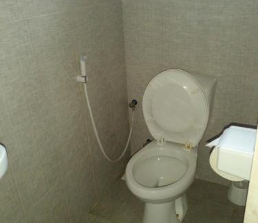 Mwananyamala Bed & Breakfast | L&J Modern Backpackers Kinondoni