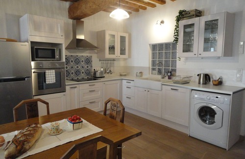 L'Isle-sur-la-Sorgue Apartment | L'Olivier sur le Toit - Magnificent Provencal Duplex
