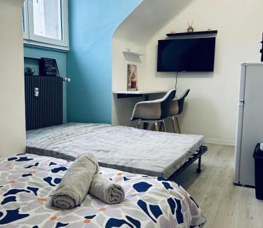Poincare Apartment | l'orchidée