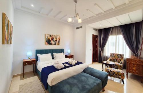 Les Berges Du Lac II House | L'Orchidée - Suites de Luxe avec Piscine Chauffée et Vue sur le Lac de Tunis