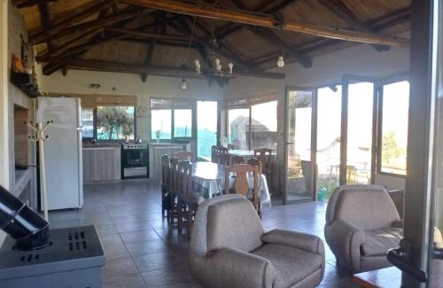 Cacheuta House | La Antonia, cabaña al pie de la montaña