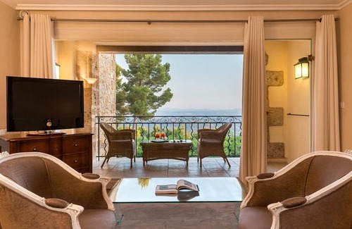Tourtour Hotel | La Bastide De Tourtour Hotel & Spa