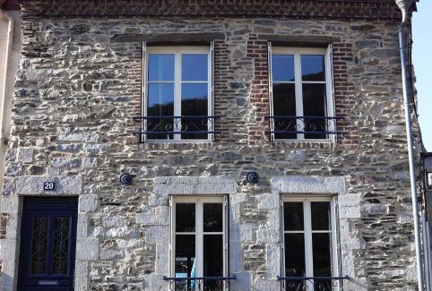 Revin House | La Bayenne
