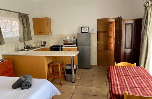 Bela-Bela Bed & Breakfast | La Bella B&B Under the Fig Tree