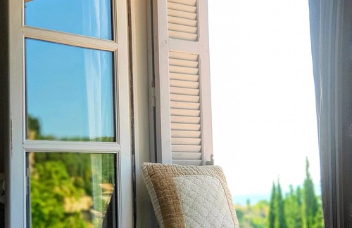 Cotignac Ski Chalet | La Belle Etoile : private garden and terrace with exceptional setting