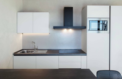 Barolo Apartment | La Bergeisa - Vineho in Barolo in the vineyards. Breakfast included