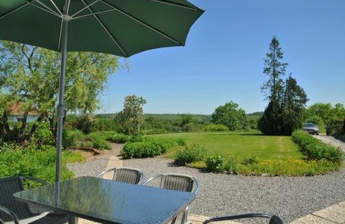 Noiseux House | La Bibliothèque