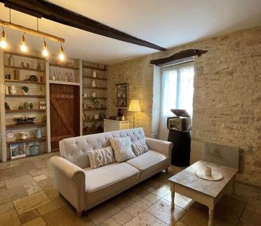 Saint-Aubin-de-Nabirat House | La Borderie de Pierre