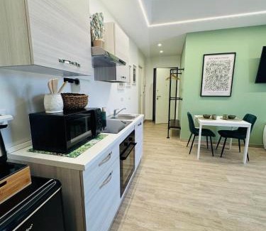 Municipio 2 Apartment | La Botanica Suite Apartment - Bari Central Station
