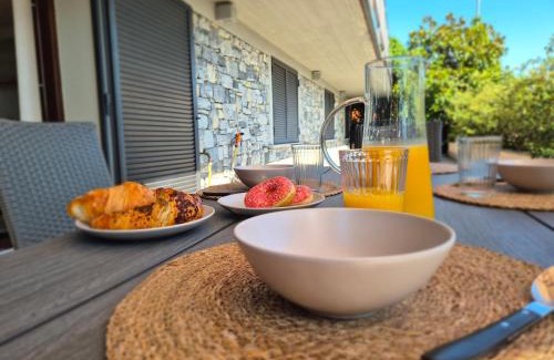 Como Apartment | La BuCa - in Como - Elegant apartment, 150 sq m - Private covered parking - Private terrace - Just 1300 mt from downtown