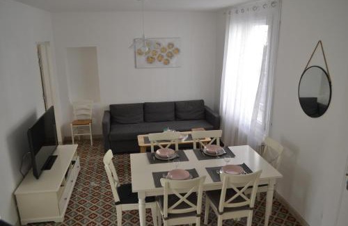 Carcassonne House | La Bulle familles Clim, wifi, airport shuttle,out à pied