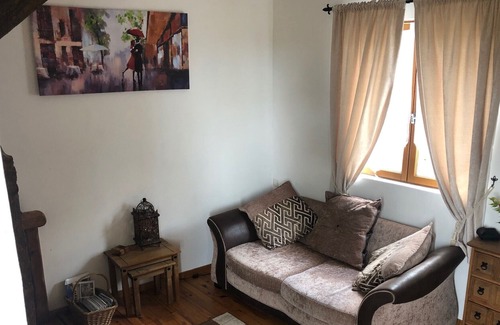 Segrie-Fontaine Cottage | La Cachette (The Hideaway) Stone Gite