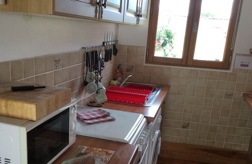 Segrie-Fontaine Cottage | La Cachette (The Hideaway) Stone Gite